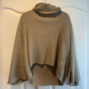 NWT Large Ribbed Gray Sweater